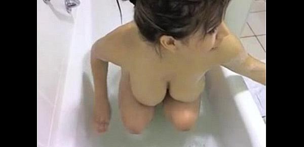  Big Titted Latina Plays with Her Toy in soapy bathtub -tinycam.org